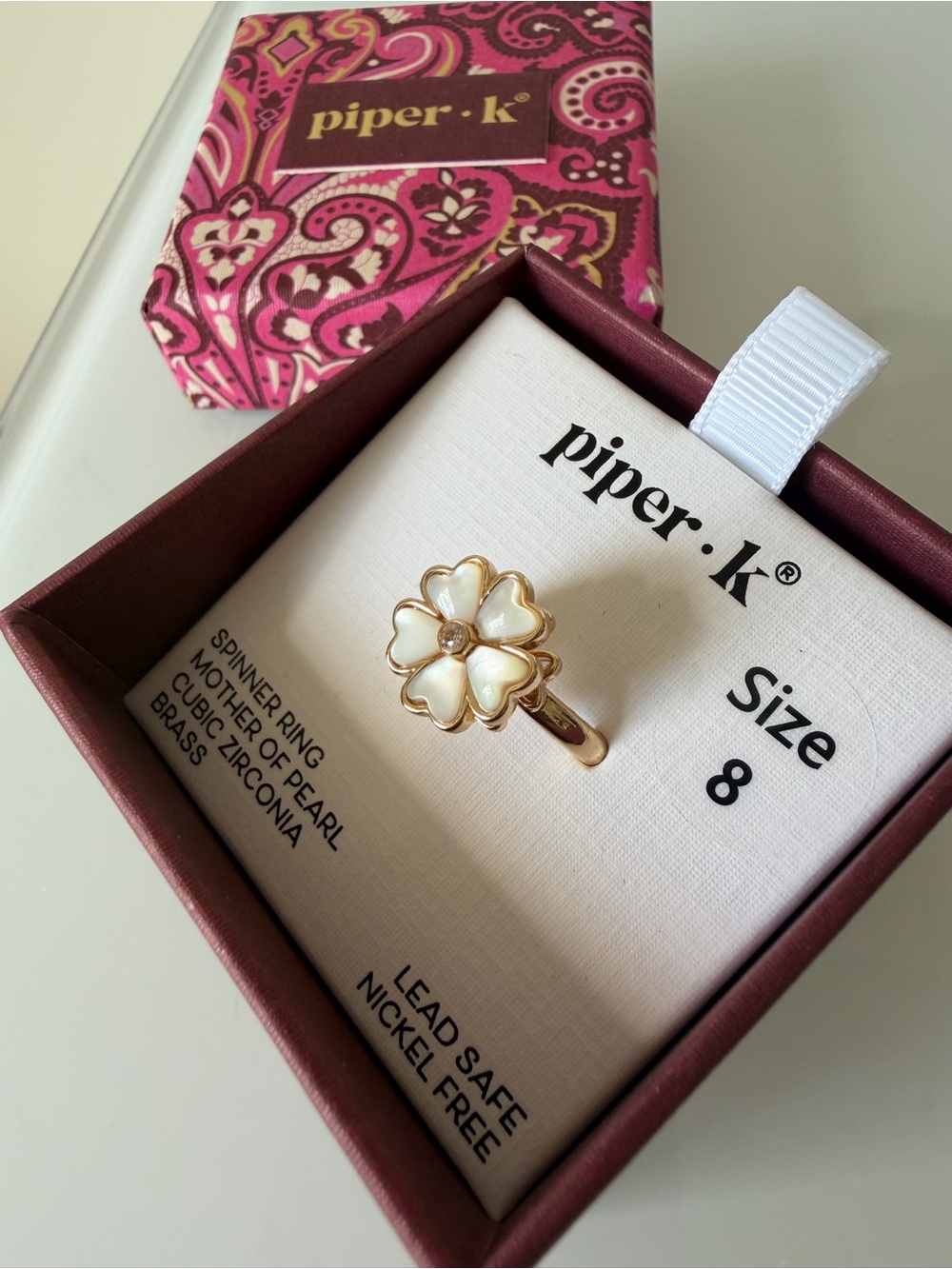 Gold Mother-of-Pearl Flower cubic zirconia spinner Ring